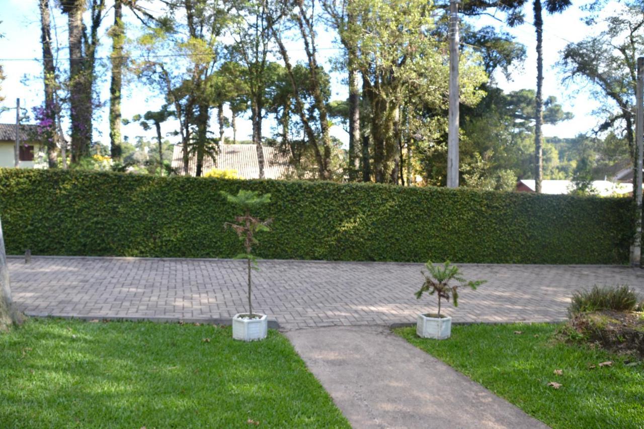 Hotel Pousada Dos Pinheiros Canela Dış mekan fotoğraf